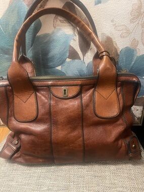 Fossil Leather Handbag. Rare. EUC